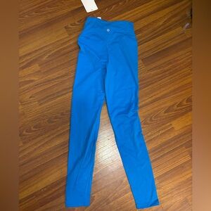 Lululemon Blue Women’s Leggings Size Small NWT